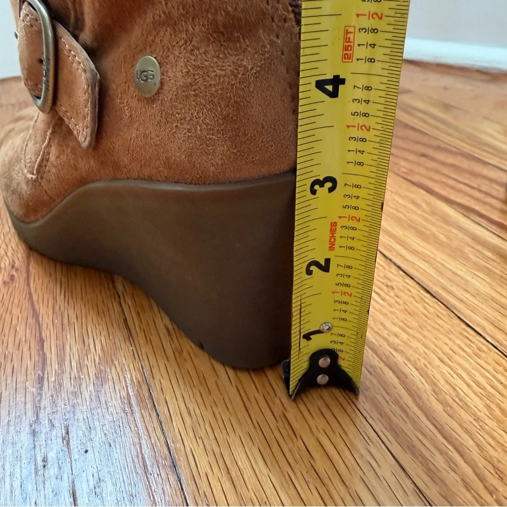 UGG Gisella Brown Suede Buckle Wedge Shearling Mid Calf Back Zip Boots Size 7